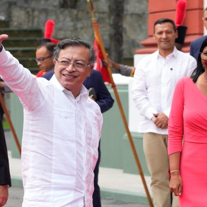 Gustavo Petro se reúne con Delcy Rodríguez en Caracas; encuentro con foco en seguridad e inteligencia fronteriza