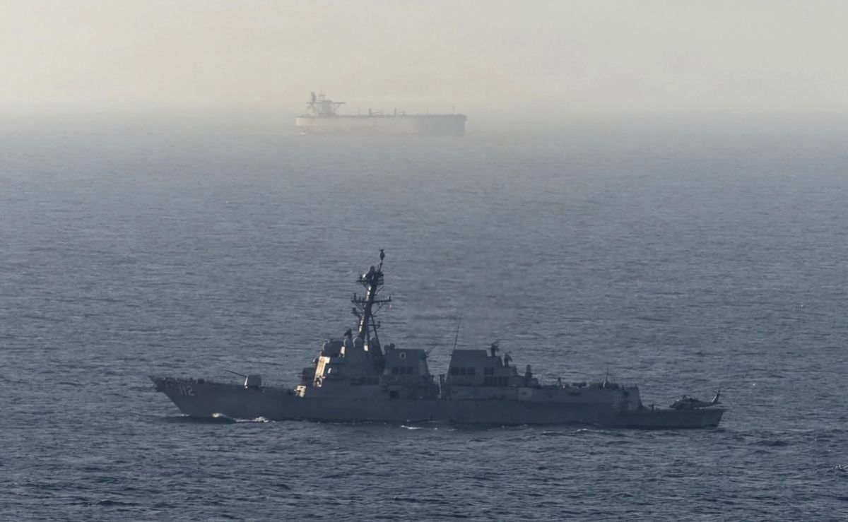 iran-ofrece-reabrir-el-estrecho-de-ormuz-si-ee-uu-levanta-el-bloqueo-y-termina-la-guerra