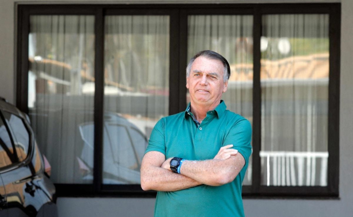 bolsonaro-es-internado-en-brasilia-para-una-cirugia-del-hombro