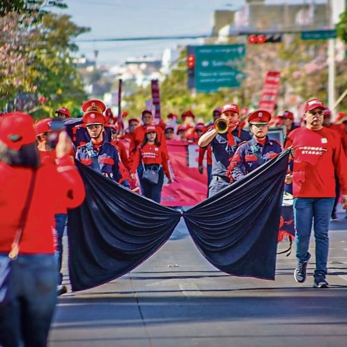 Burócratas de Culiacán exigen justicia tras asesinato del líder electo Homar Salas