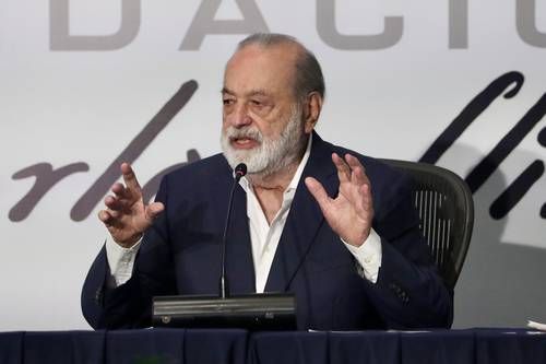Carlos Slim anuncia inversión de 5,000 mdd y califica de “irracional” la rebaja crediticia a México