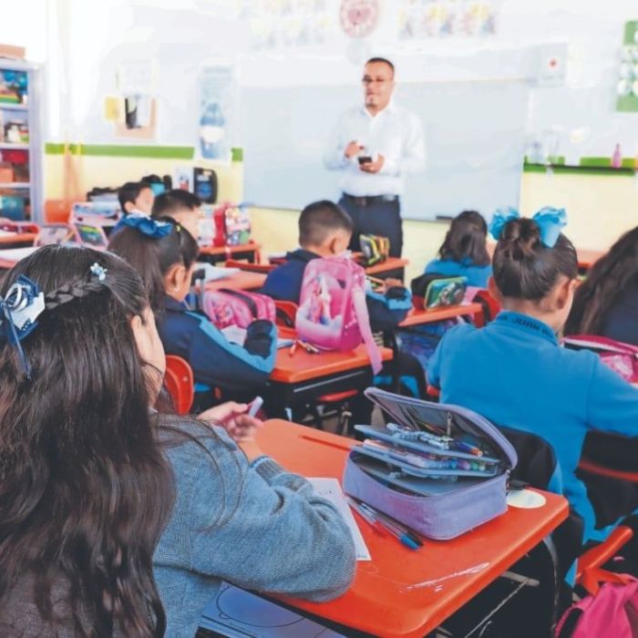 Comités de la Nueva Escuela Mexicana exigen “refundación” de la SEP tras marcha del 15 de mayo