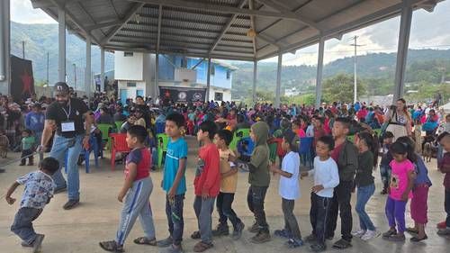 comunidades-de-la-montana-baja-de-guerrero-denuncian-ataques-de-los-ardillos-y-exigen-atencion-tras-desplazamientos