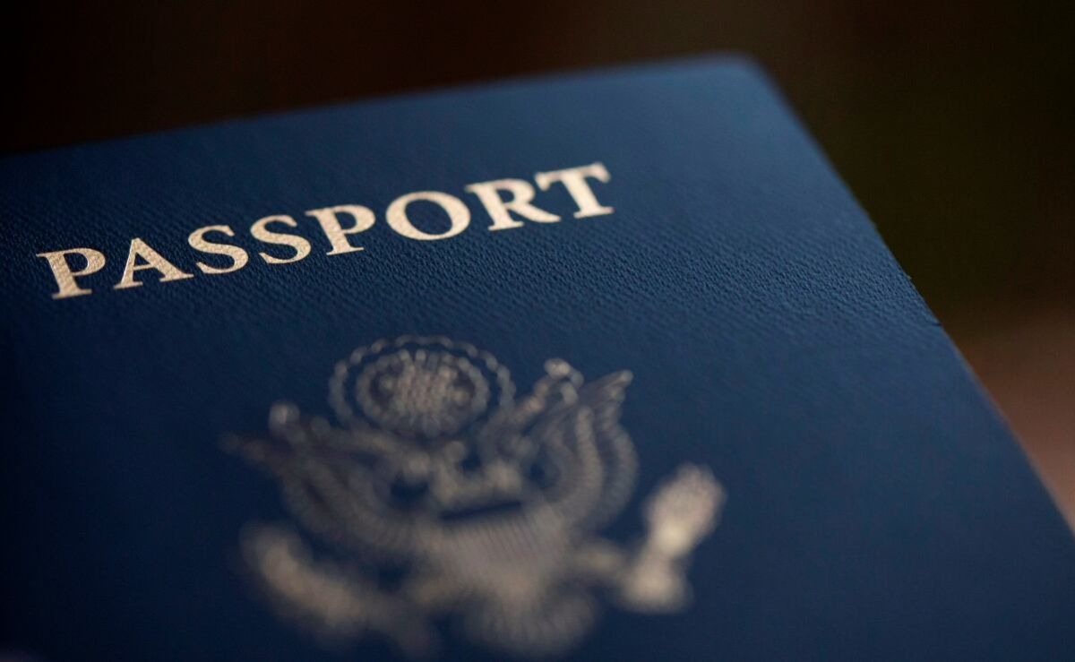 ee-uu-revocara-pasaportes-a-personas-que-deban-mas-de-2500-dolares-en-manutencion-infantil