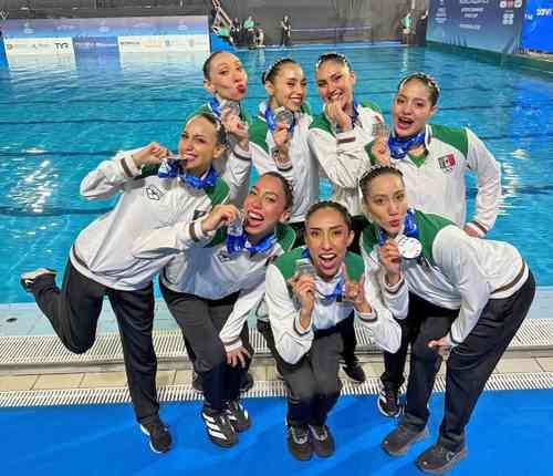 Selección mexicana de natación artística gana plata en la Copa del Mundo de Pontevedra