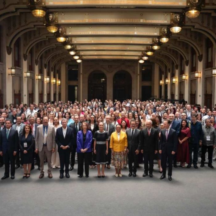 Sheinbaum agradece a legisladores de Morena, PT y PVEM y celebra la “soberanía nacional”