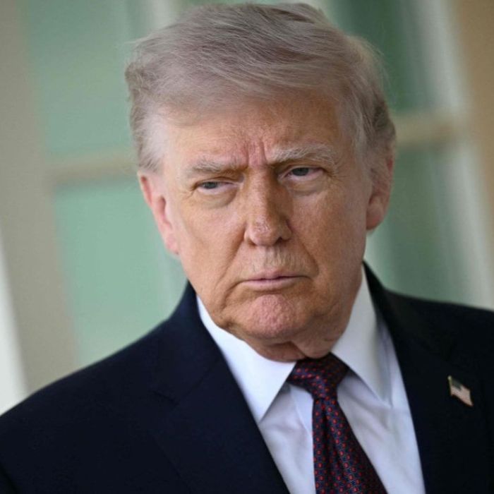 Trump afirma que no tiene prisa por negociar con Irán y respalda el bloqueo naval
