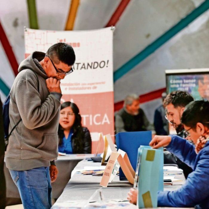 Analistas reducen previsión de crecimiento del PIB a 1.1% para 2026