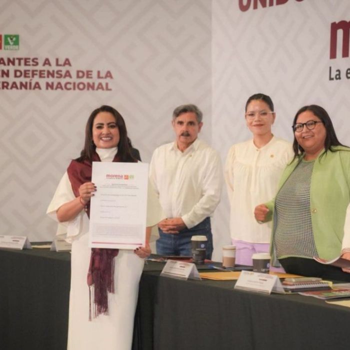 Gladyz Butanda se registra para coordinar la Defensa de la Transformación y la Soberanía en Michoacán