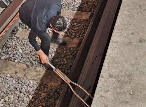 objetos-en-las-vias-del-metro-acumularon-el-equivalente-a-un-dia-de-operacion-903-incidentes-y-1440-minutos-de-retraso