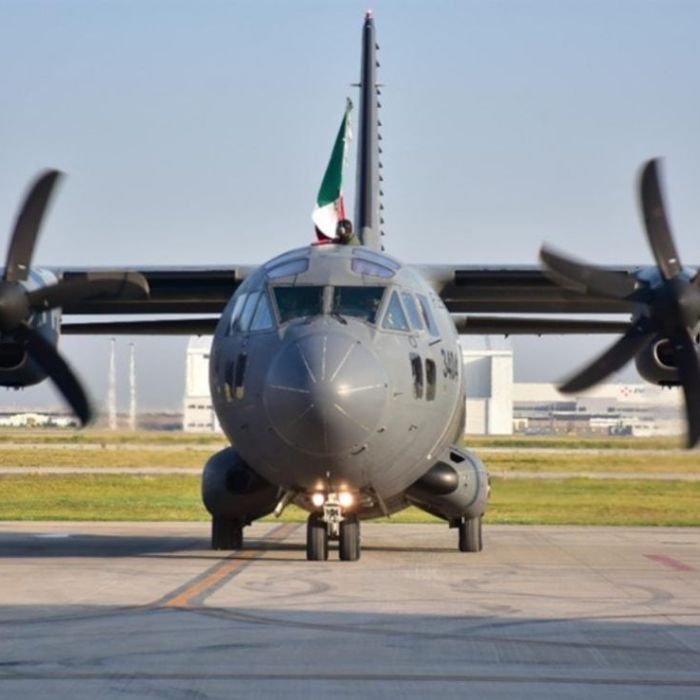 Defensa envía segundo vuelo con ayuda humanitaria a Colombia tras sismo de 7.4