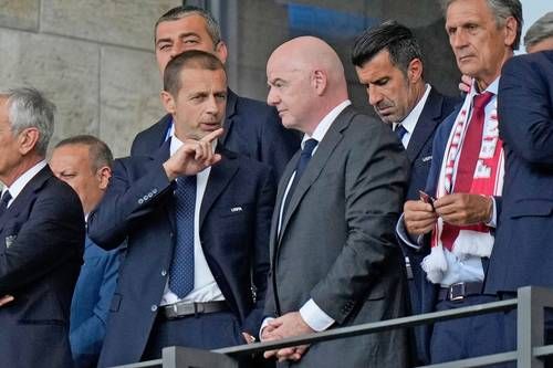 UEFA y Concacaf cuestionan el liderazgo de Gianni Infantino en la FIFA